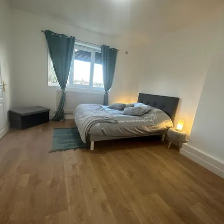 Le Reposoir Xxl Avec Jacuzzi Ferienhaus